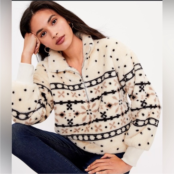 LOFT Sweaters - LOFT Cozy Cream and Black Patterned Women's Sherpa Sweater Small